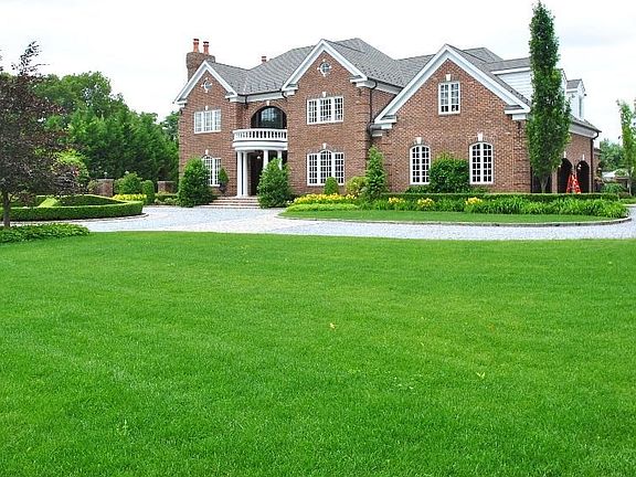 5th image of 1 Peacock Ln