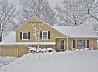 5911 W 94th St, Overland Park, KS 66207