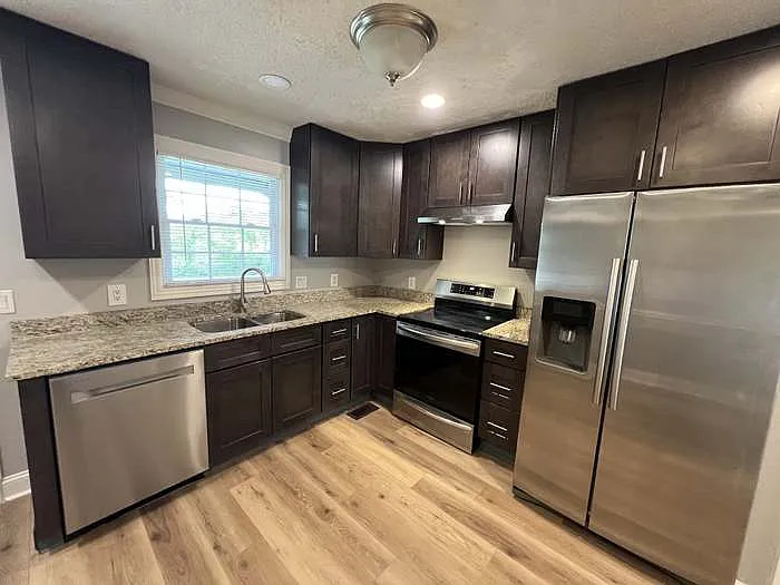 709 Winter Haven Ct — Photo 4