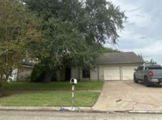 17335 Heritage Bay Dr, Webster, TX 77598