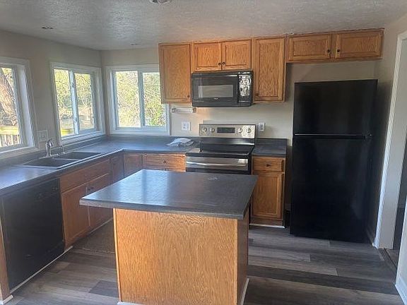 2nd image of 6724 Rydberg Rd