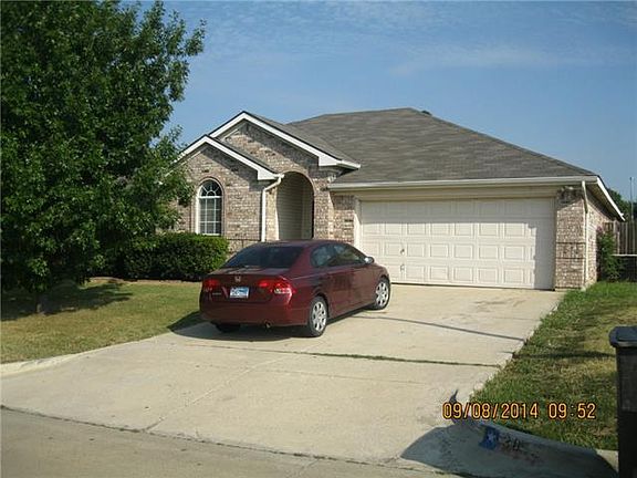4th image of 3813 Periwinkle Dr