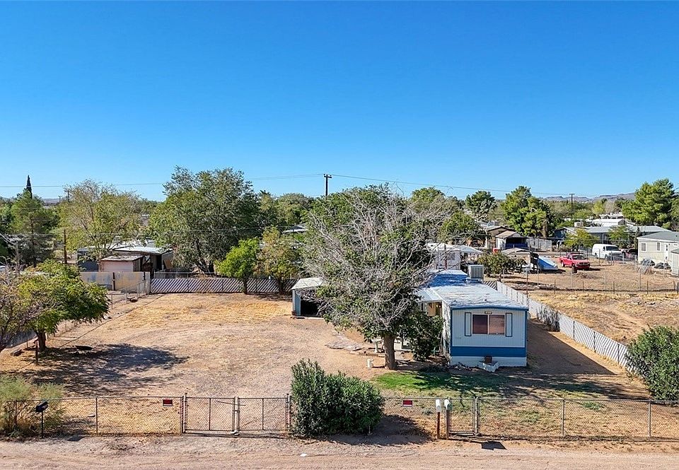 1st image of 3996 E Hearne Avenue