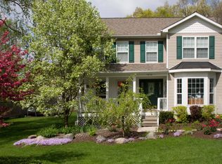 7835 Perry Lake Rd, Clarkston, MI 48348