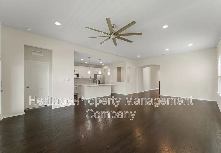 942 Blue Violet — Photo 11