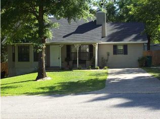 2527 Sunset Dr, Crestview, FL 32536