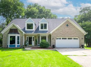 8239 E Highpoint Rd, Yorkville, IL 60560