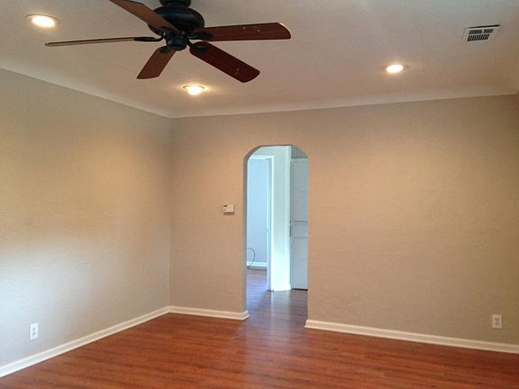 4th image of 1843 S Benson Ave