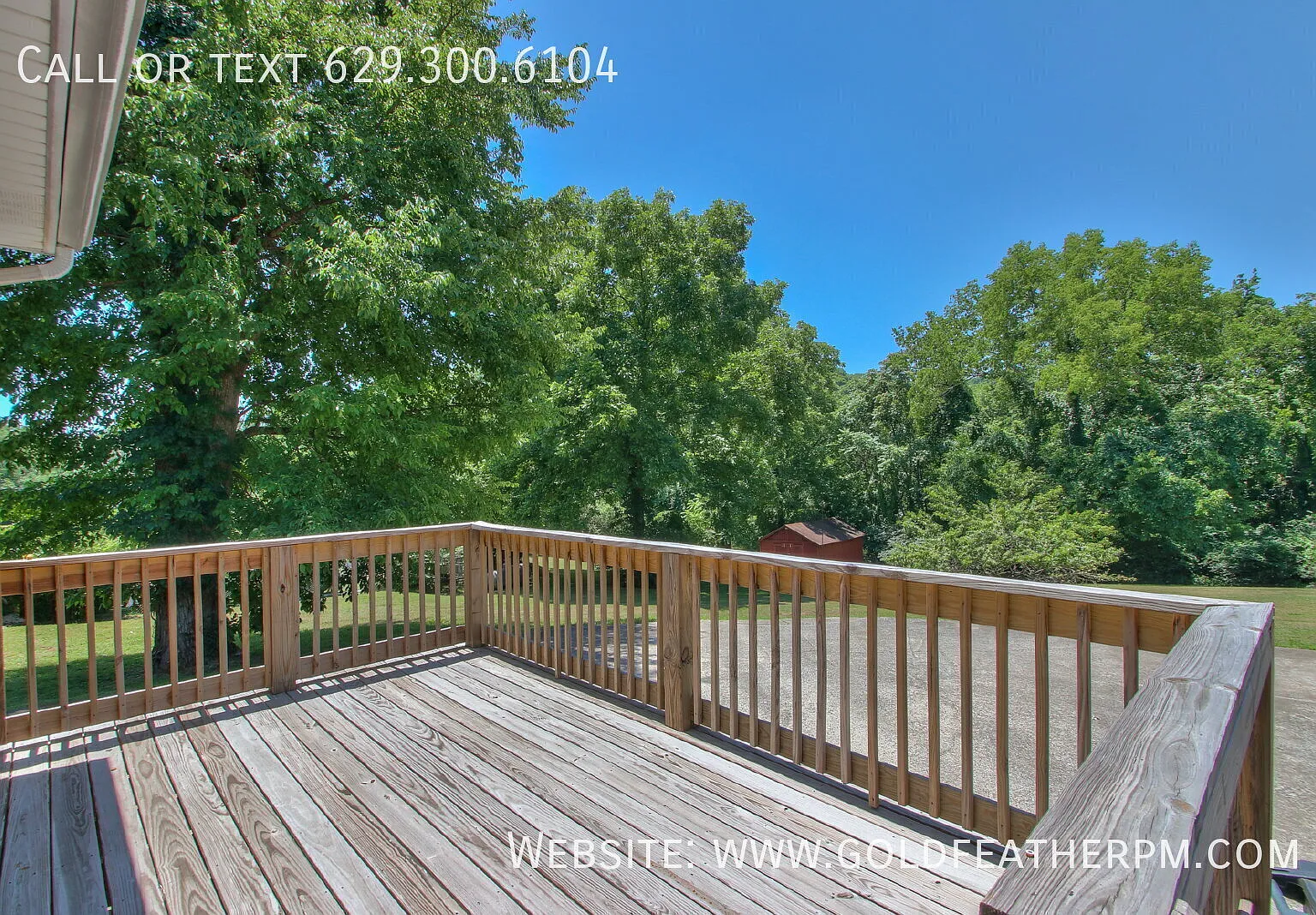 Awesome 1 Level Brick Ranch Home 1 acre Lot EZ Access to Briley Parkway EZ Commute to Nashville a... — Photo 2