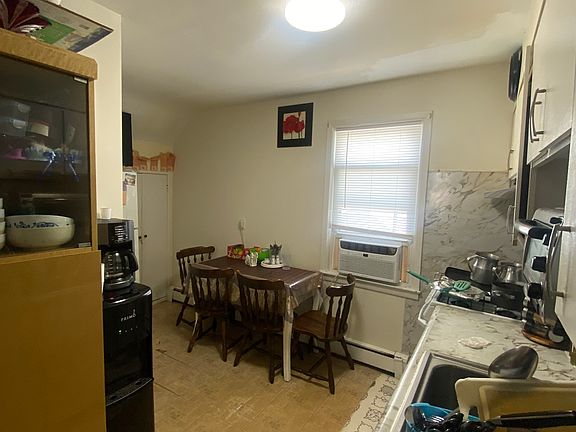 4th image of 399 Kennedy Dr Floor 2