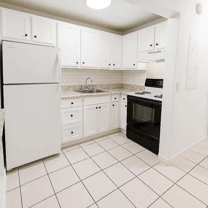 1151 NE 17th Ct