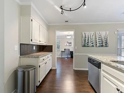 9158 Carroll Manor Dr — Photo 11