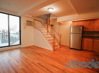 135 Meserole Ave #4, Brooklyn, NY 11222