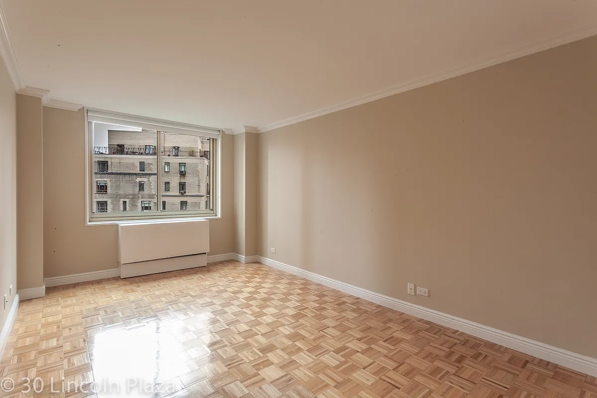 Building Photo - 30 W 63rd St #9T