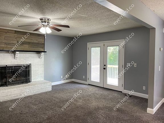 4th image of 3111 Mosley Cir