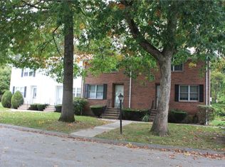 162 Oak Park Dr, North Providence, RI 02904