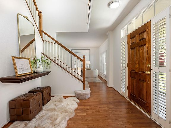 5th image of 7414 Anaqua Dr