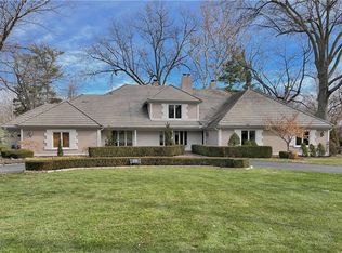 8339 Roe Ave, Prairie Village, KS 66207