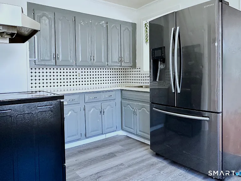 225 Battis Rd — Photo 8