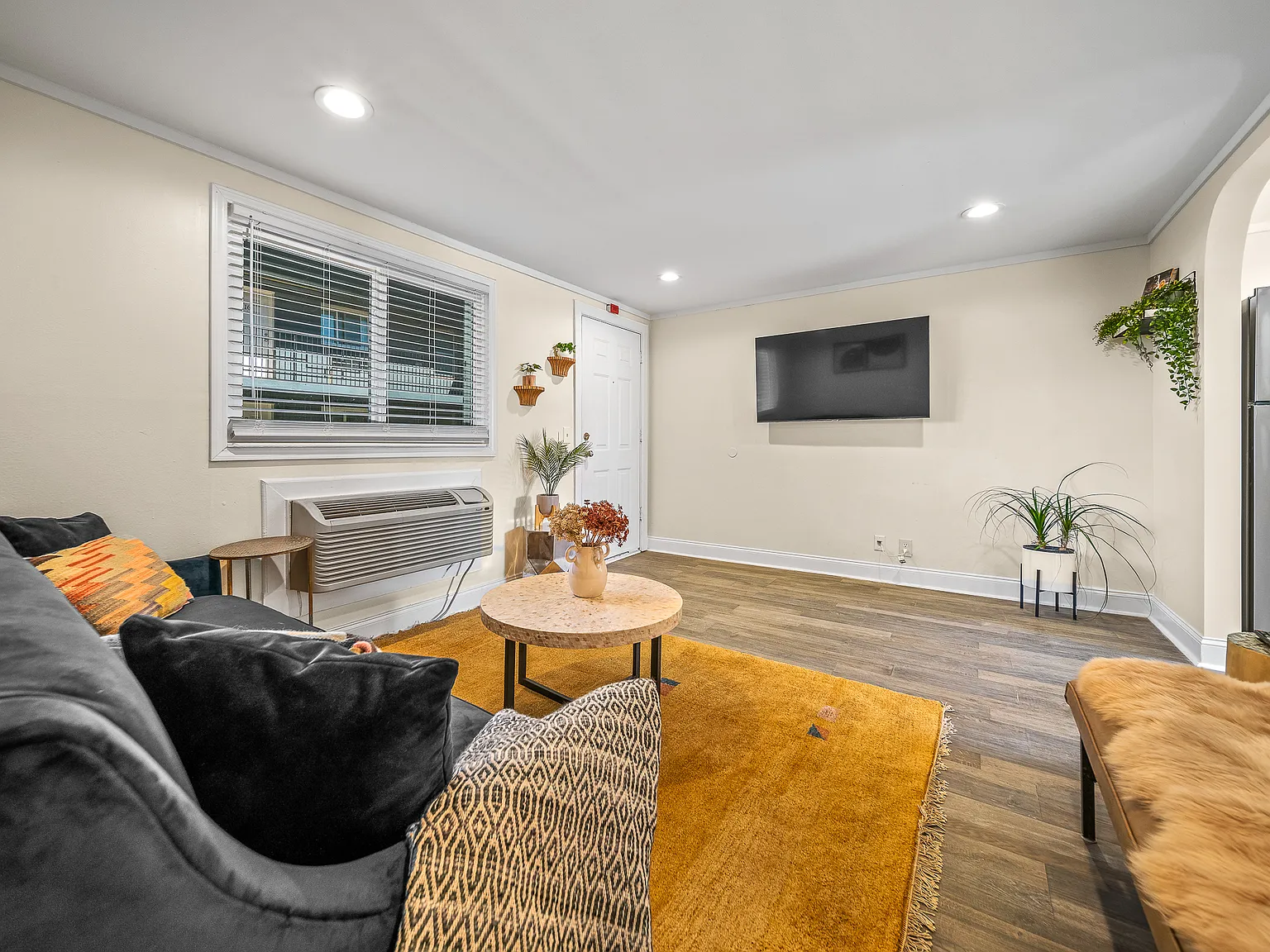 The Jeffersonian Apartments — Photo 3