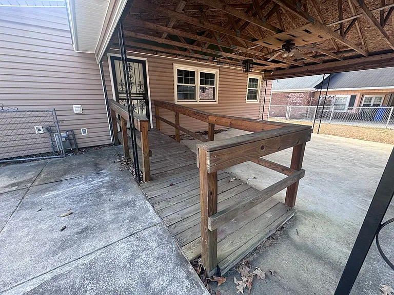 908 Rochester Dr — Photo 25