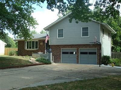 1st image of 1122 Drury Ln