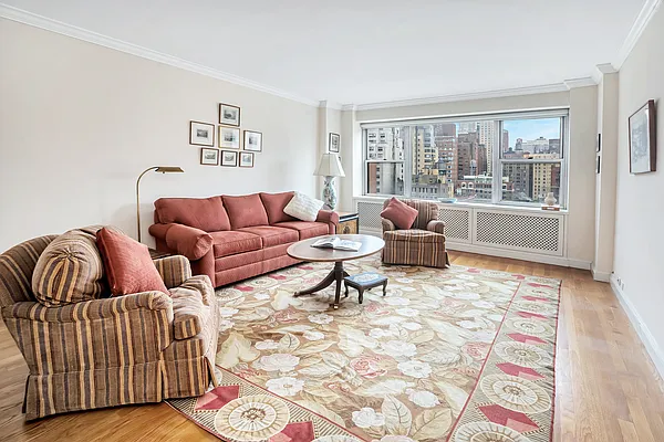 Sold by Douglas Elliman | media 10