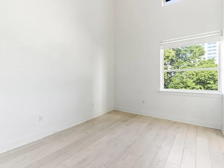 775 Juniper St #619 — Photo 20
