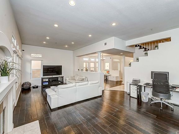 2nd image of 5513 Lorna St