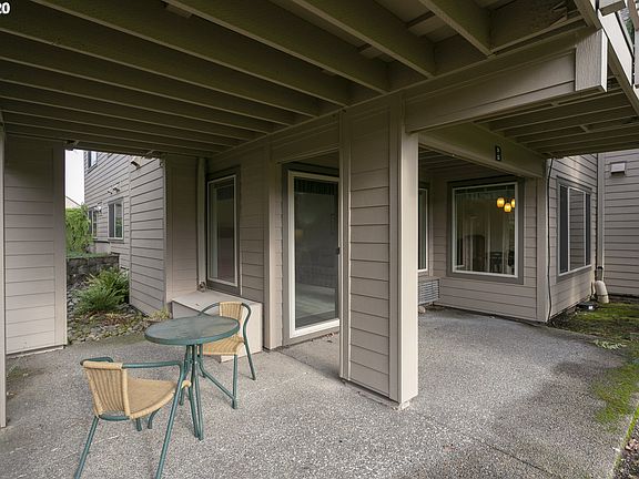 3rd image of 2516 SE Baypoint Dr Unit 32