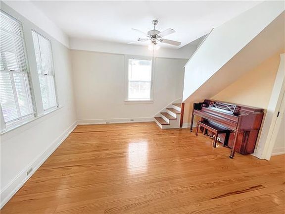 3rd image of 4170 Dumaine St