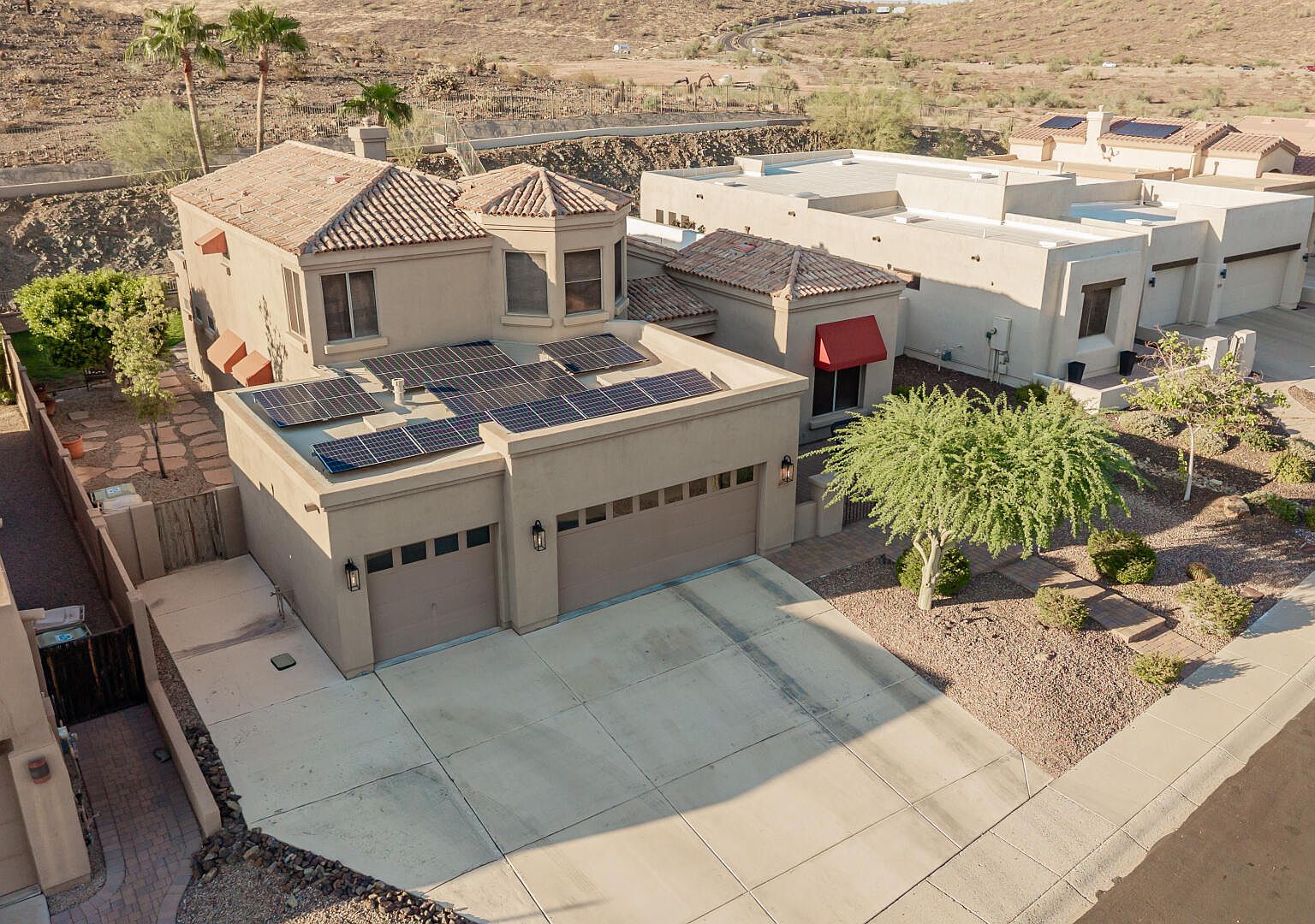 6022 W ROBIN Lane
