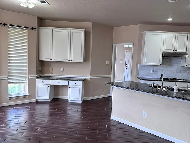 9702 Windy Hollow Dr — Photo 17