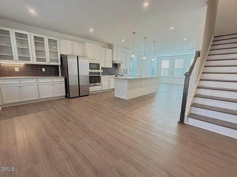 1362 Chowan Ave — Photo 10