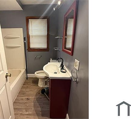 4th image of 11017 Prince Ave