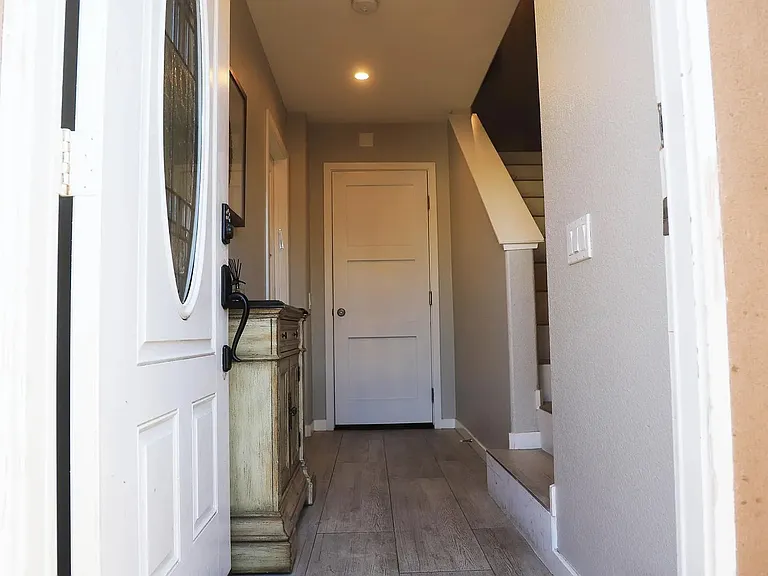 1035 Hornblend St — Photo 19