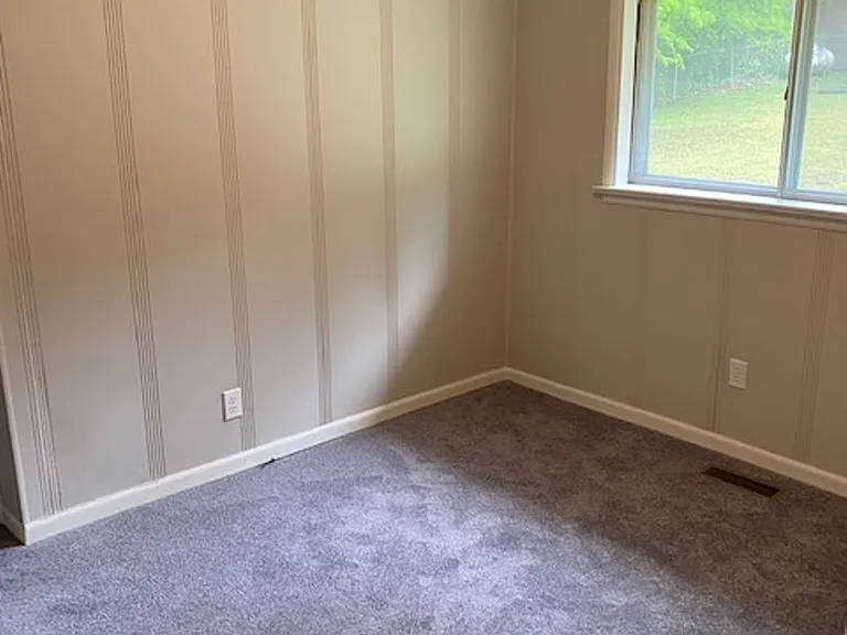 1512 Wilson Rd — Photo 2