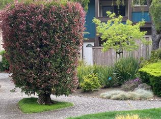 1029 Oddstad Blvd, Pacifica, CA 94044