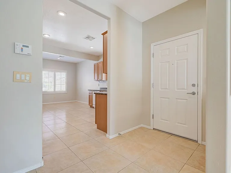 7925 Fantail Dr — Photo 12