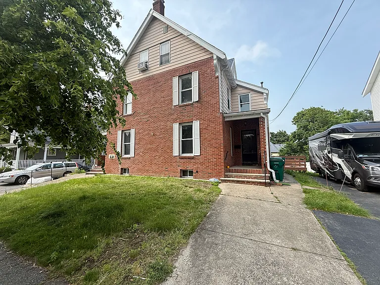 29 Florence St — Photo 1