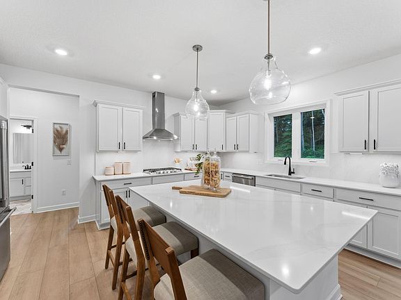 5th image of 2606 Aspen Dr