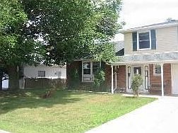 5th image of 125 Annette Dr