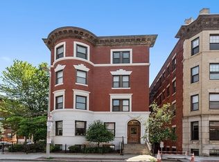 128 Hemenway St APT 402B, Boston, MA 02115