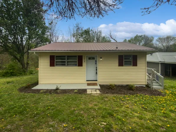 1219 Crest Dr SE, Cleveland, TN 37311