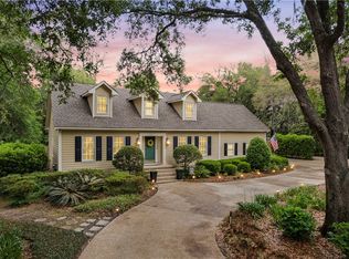 111 Marsh Oak Dr, Brunswick, GA 31525