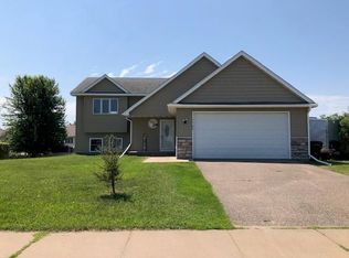 1103 Pond View Dr, Braham, MN 55006