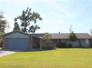 17 Eveland Ave, Sulphur, LA 70663