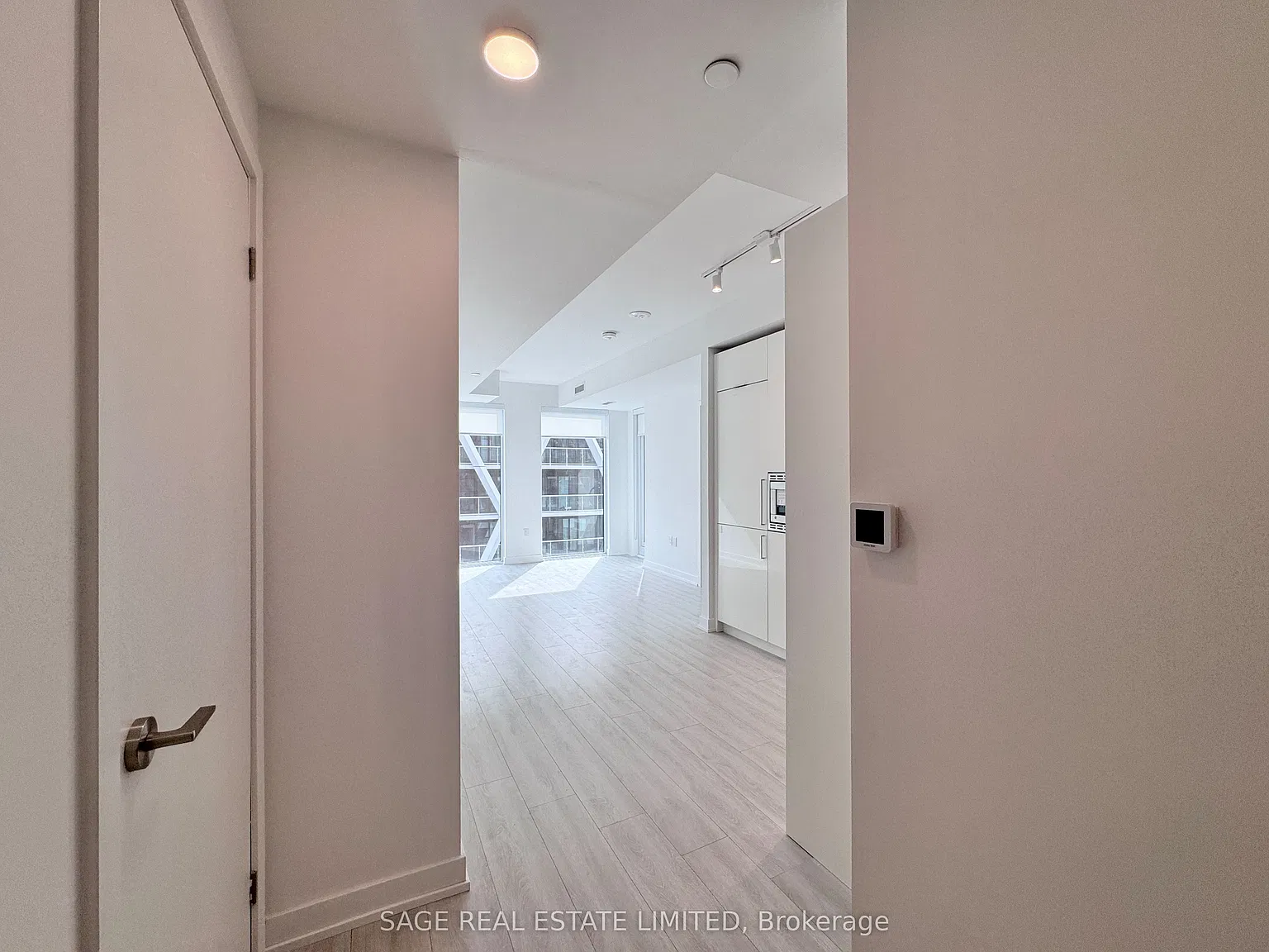 1 bed, $2,350 — Photo 2