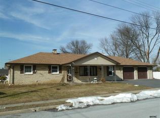 477 Arnold Ln, York, PA 17406