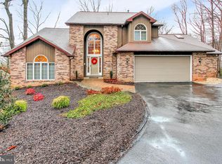 26 Eagle Ln, Reading, PA 19607